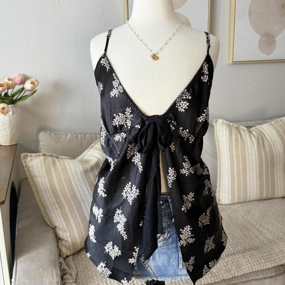Vintage victoria secret Black Floral Tie Front Cami